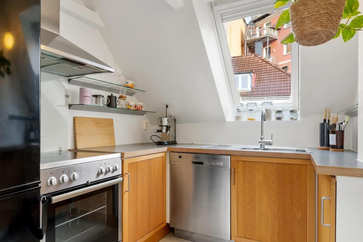 Dinbnb Apartments Bryggen ベルゲン エクステリア 写真
